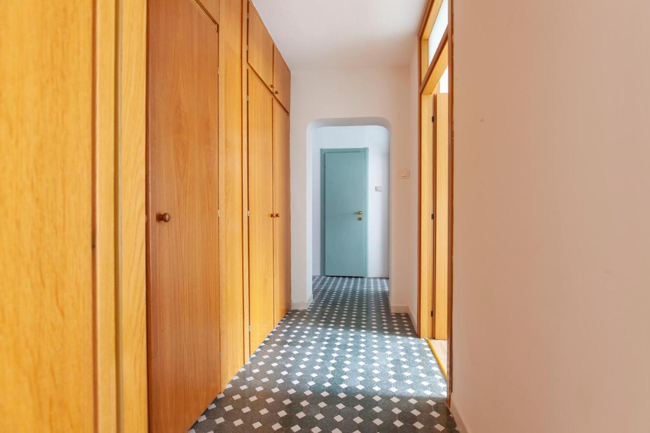 13 Septembrie Apt, Near Marriott * 布加勒斯特